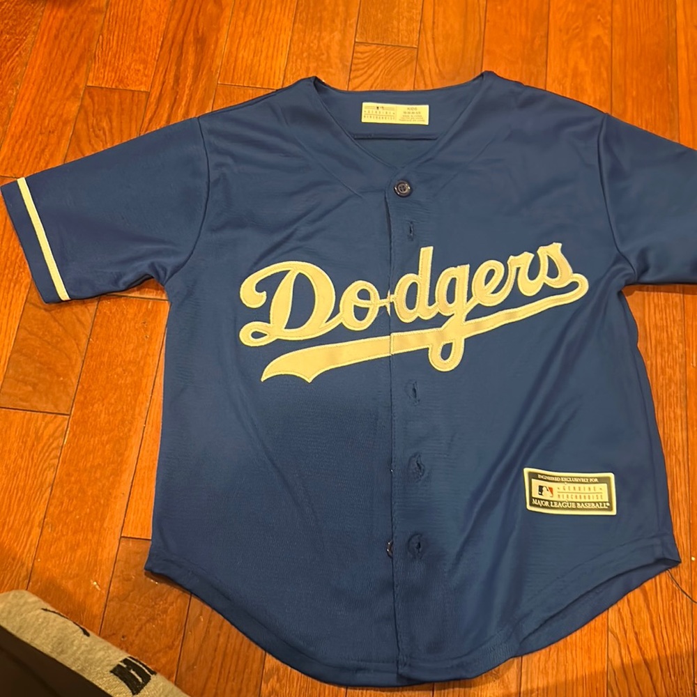 Kids button up Dodger jersey
